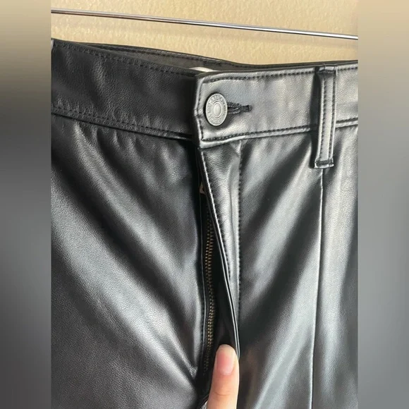 Abercrombie Fitch Faux Leather Women Skinny Pants Size 25 - Picture 5 of 10